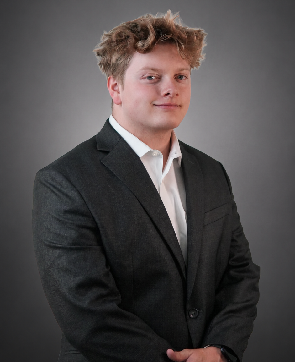 Steele Stavro